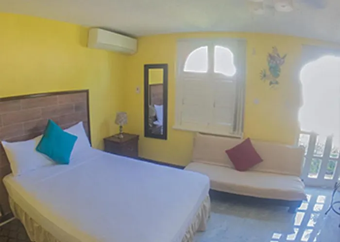 Apartment Conch Shell @ Sandcastles